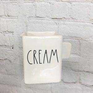 🚨FLASH SALE🚨Rae Dunn square “CREAM” container